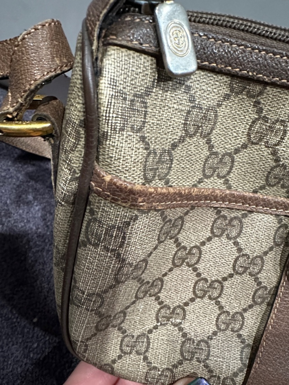 Gucci Beige Brown GG Canvas Crossbody with Green-Red Web Detail - Picture 3 of 17
